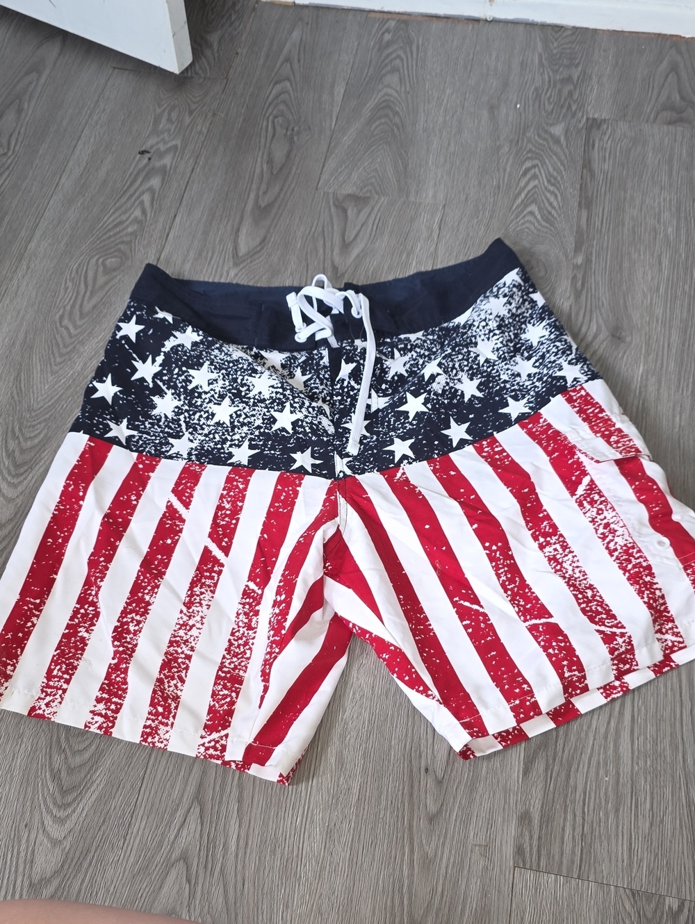 100 - T.J.Maxx Men's Patriotic Flag Swim Trunks - Red, White & Navy
